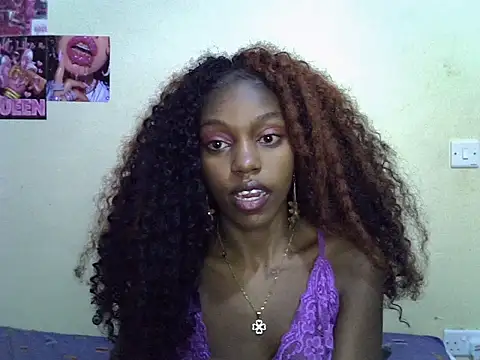 baddiecarrara online show from July 25, 5:08 pm