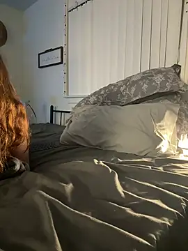 Snapshot of sexyredhead7 chatting on July 22, 4:14 am sexyredhead7 online show from July 22, 4:14 am