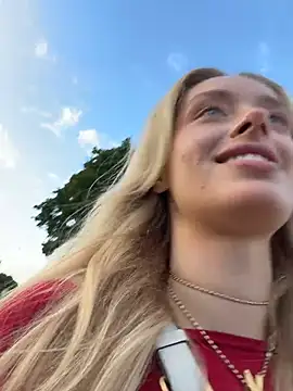 PollyDolly online show from July 22, 4:42 pm