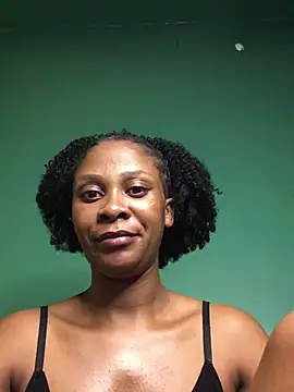 ebonychocolateboobs online show from July 22, 3:52 am