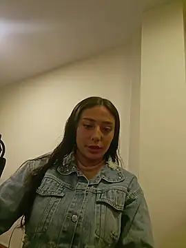 caroline bennett online show from July 24, 7:54 pm