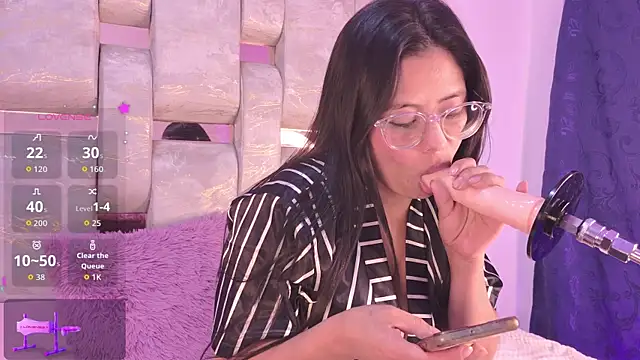 NatalieValvet online show from August 8, 11:56 pm