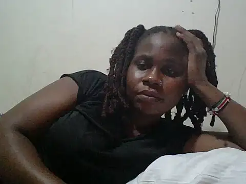 Snapshot of yummyychocolate_ chatting on July 22, 4:20 pm yummyychocolate online show from July 22, 4:20 pm