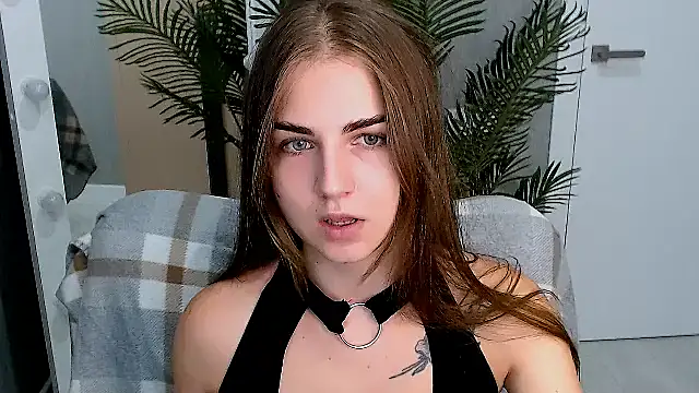 LiluBloom online show from July 29, 5:17 am