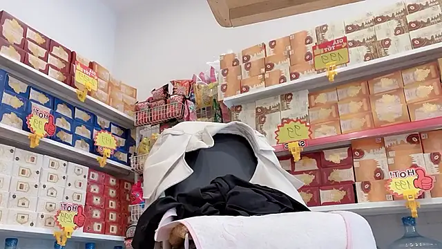 Snapshot of Katy_Bae chatting on November 25, 4:24 am Katy Bae online show from November 25, 4:24 am