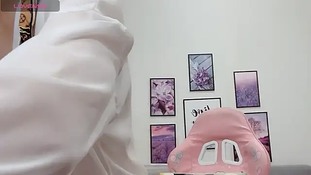 Snapshot of Katy_Bae chatting on February 22, 7:01 am Katy Bae online show from February 22, 7:01 am