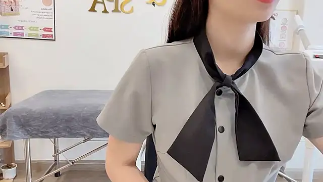 Snapshot of Katy_Bae chatting on November 11, 5:02 am Katy Bae online show from November 11, 5:02 am