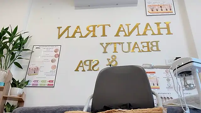 Snapshot of Katy_Bae chatting on November 14, 4:27 am Katy Bae online show from November 14, 4:27 am