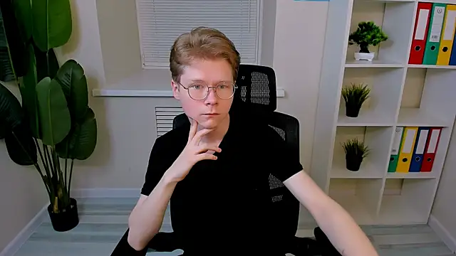 DanielSanders online show from August 1, 10:46 am