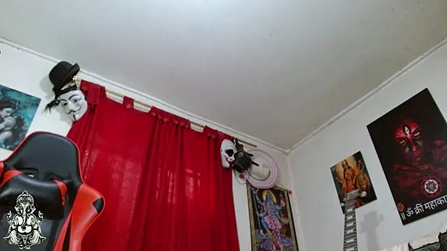 Amanda Valeska online show from July 9, 5:01 pm