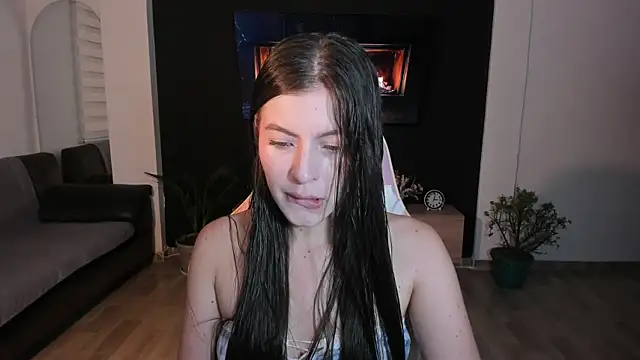 Hillary myers   online show from July 25, 11:44 pm
