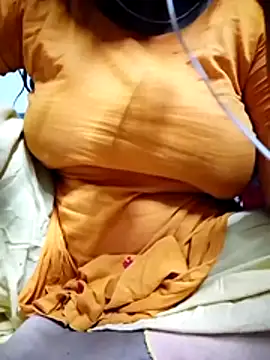 Sumi Sumi1 online show from July 26, 1:40 pm