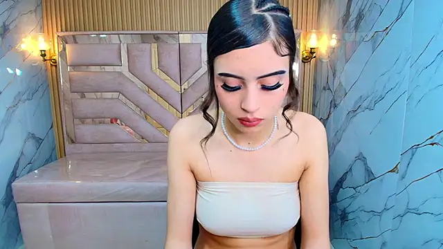 kimberly r  online show from August 6, 12:33 pm