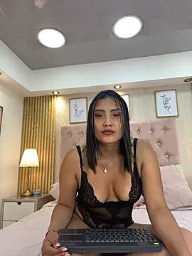 Taylor Velvet online show from July 25, 4:42 am