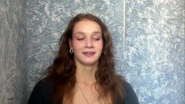 DelmyHyzer online show from August 4, 9:03 am