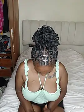 Snapshot of Roseberry0 chatting on July 23, 8:16 pm Roseberry0 online show from July 23, 8:16 pm
