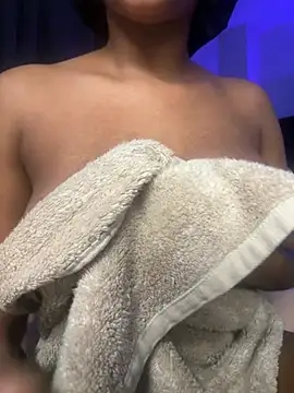 th4tgirl online show from July 25, 12:33 pm
