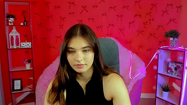 Snapshot of KristinaFairfax chatting on July 24, 10:22 am KristinaFairfax online show from July 24, 10:22 am