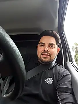 robredoj online show from October 24, 5:12 pm