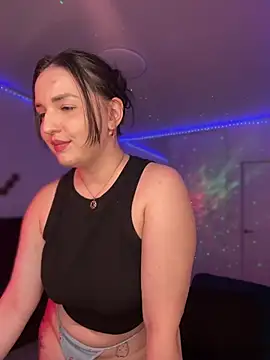 Lunar ShyX online show from July 26, 11:00 pm