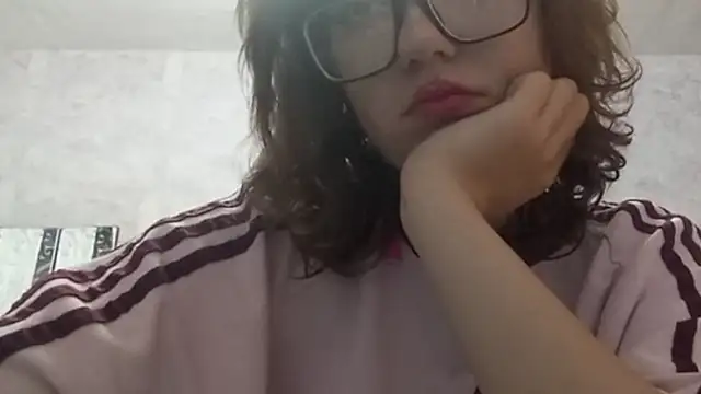 XoXoPlayer online show from July 25, 9:39 am