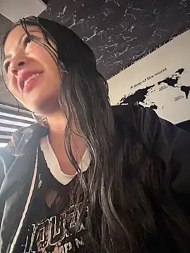 Zoe-ls online show from July 24, 7:10 pm