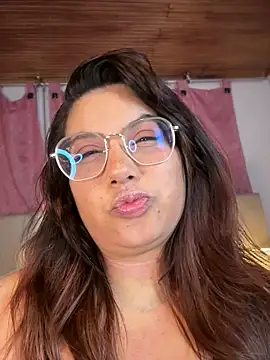 shantelle   online show from July 24, 7:32 pm