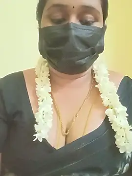 Snapshot of tamil-preethi26 chatting on July 26, 4:52 am tamil-preethi26 online show from July 26, 4:52 am