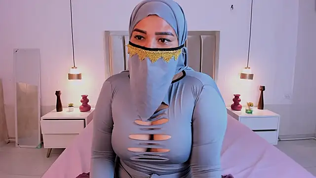 amira farahh online show from July 25, 11:22 pm