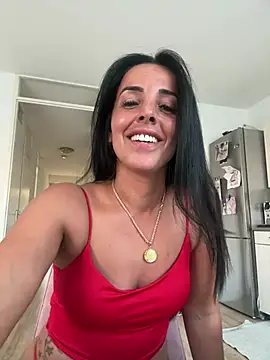 Snapshot of diamantje32 chatting on July 25, 6:36 pm diamantje32 online show from July 25, 6:36 pm