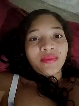 Snapshot of cute_larissa_xx chatting on July 26, 3:46 am cute larissa xx online show from July 26, 3:46 am