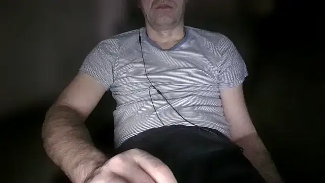 Snapshot of trebor600 chatting on February 12, 5:37 pm trebor600 online show from February 12, 5:37 pm