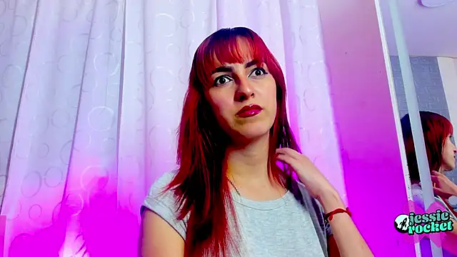 jessierocketx online show from April 23, 8:54 pm