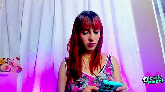 jessierocketx online show from May 1, 8:25 pm