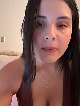 IvyValentine online show from February 5, 8:15 pm