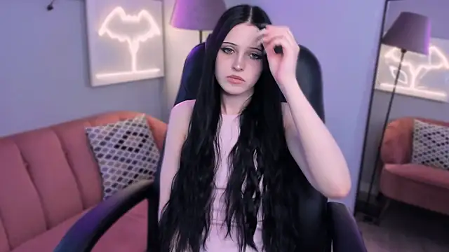 Snapshot of Chloe_Kingsley chatting on July 25, 7:05 am Chloe Kingsley online show from July 25, 7:05 am