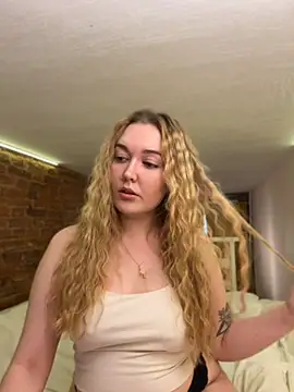 Snapshot of Alexa_Sunny chatting on July 27, 5:36 am Alexa Sunny online show from July 27, 5:36 am