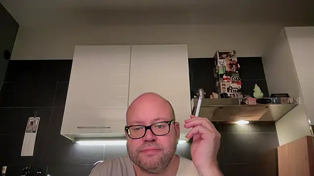 Snapshot of theitalianbear chatting on September 29, 10:26 pm theitalianbear online show from September 29, 10:26 pm