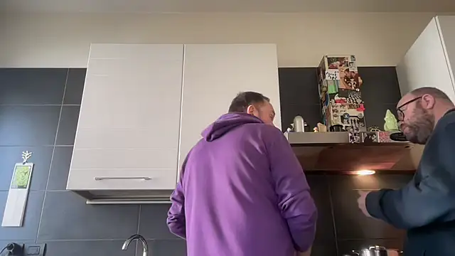 theitalianbear online show from March 15, 12:34 pm