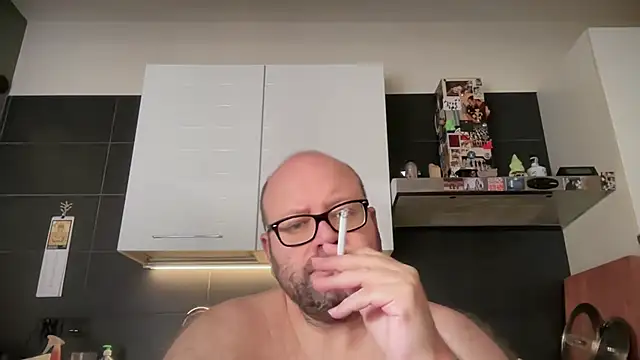 theitalianbear online show from June 10, 6:25 am