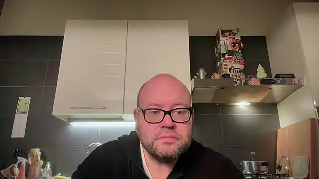 theitalianbear online show from March 4, 12:40 am