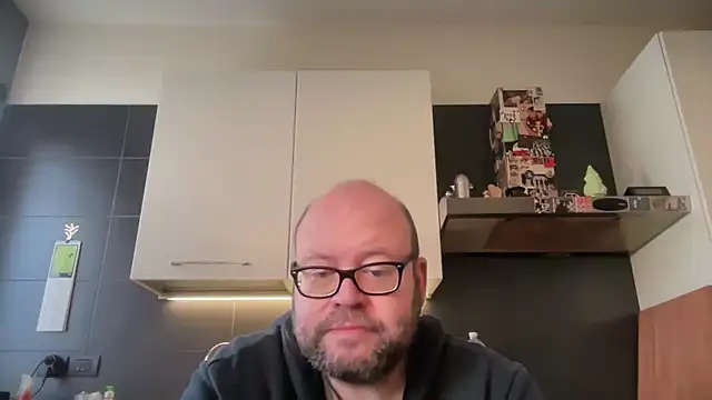 theitalianbear online show from March 17, 6:27 am