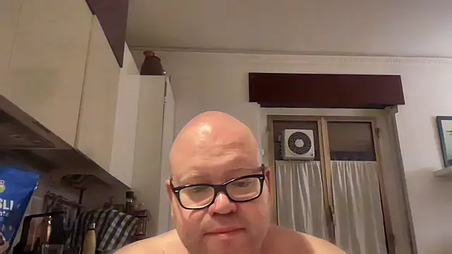 theitalianbear online show from May 22, 2:53 am