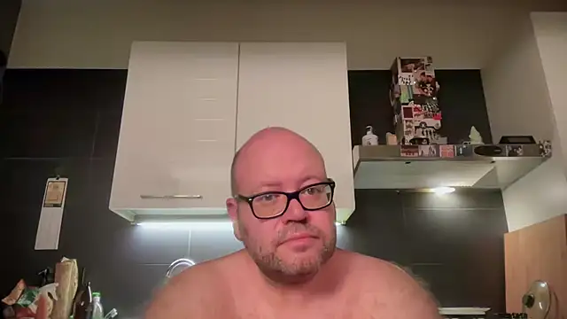 theitalianbear online show from June 30, 2:44 am
