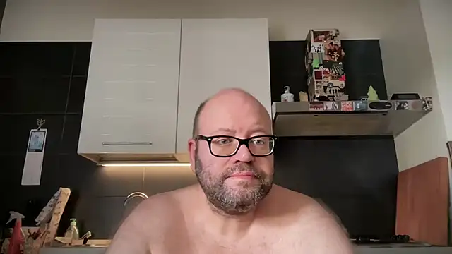 theitalianbear online show from July 14, 5:56 am
