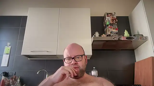 theitalianbear online show from March 6, 1:06 pm