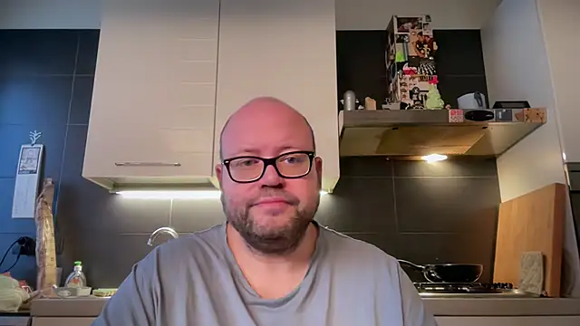 Snapshot of theitalianbear chatting on January 29, 3:47 pm theitalianbear online show from January 29, 3:47 pm