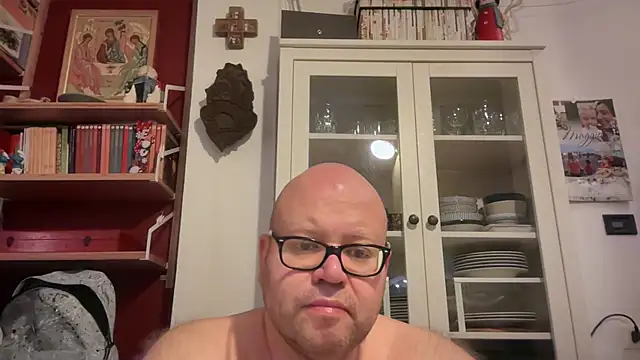 theitalianbear online show from May 24, 2:22 am