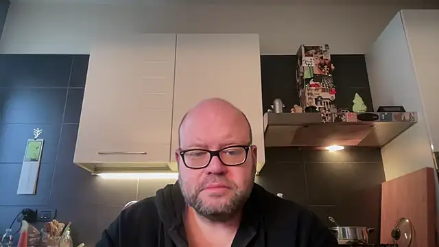 theitalianbear online show from March 7, 5:58 am