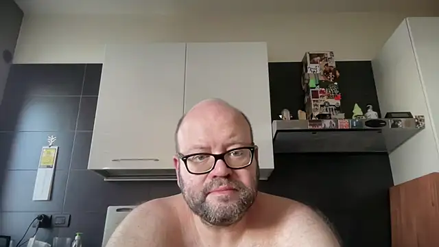 theitalianbear online show from June 14, 5:30 am
